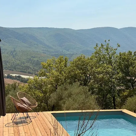 Bastidon Avec Vue Et Piscine Au Coeur Du Luberon *