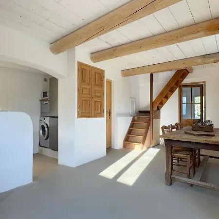 Bastidon Avec Vue Et Piscine Au Coeur Du Luberon