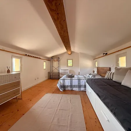 Bastidon Avec Vue Et Piscine Au Coeur Du Luberon *